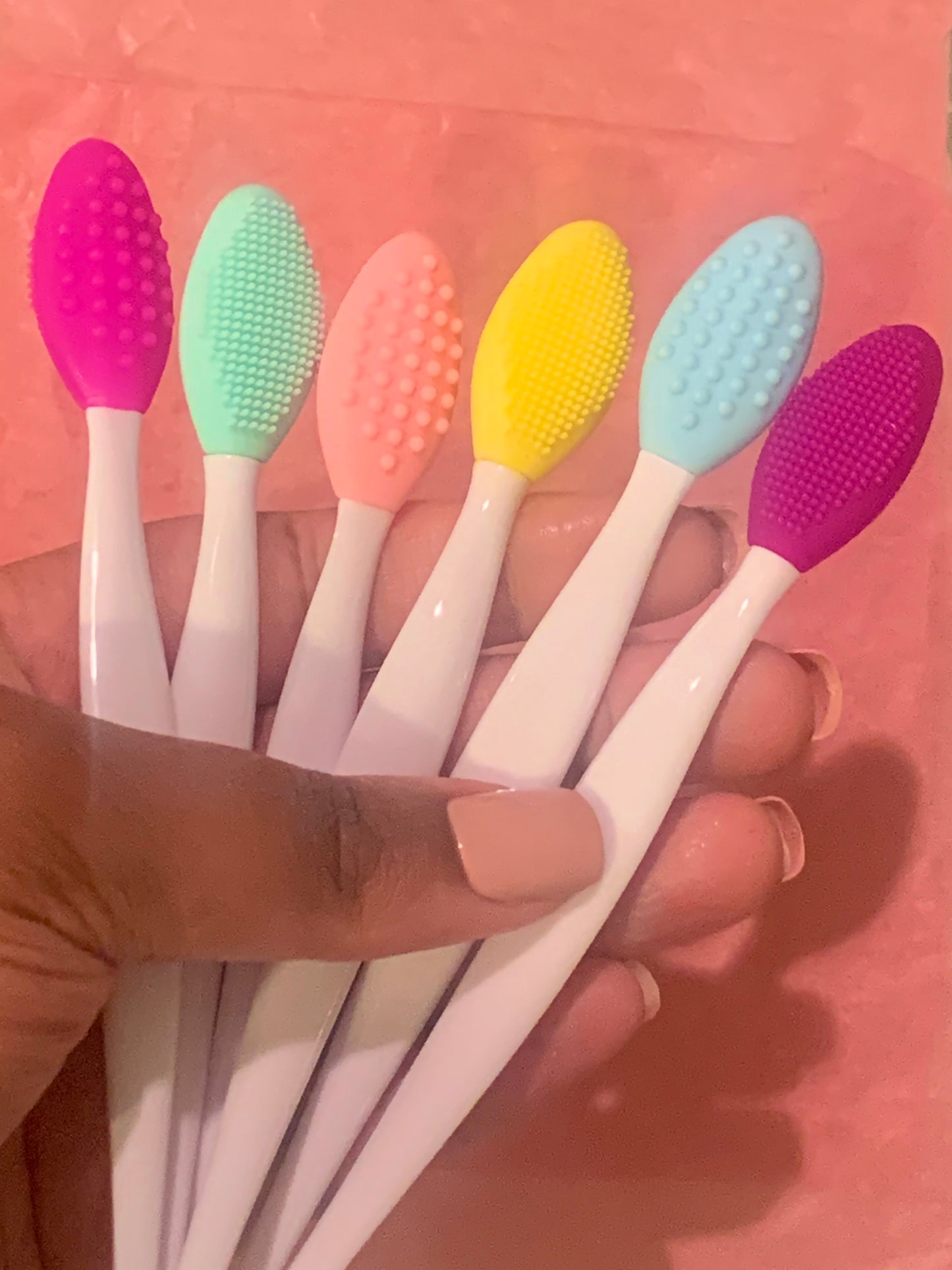 Lip Exfoliator Brush