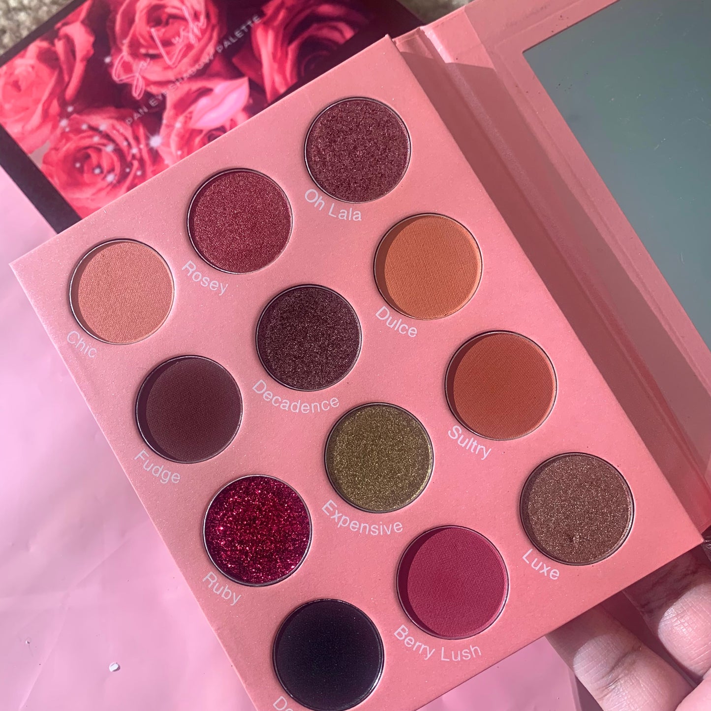 So Lush🍫🍓 (Eyeshadow Palette🌺)